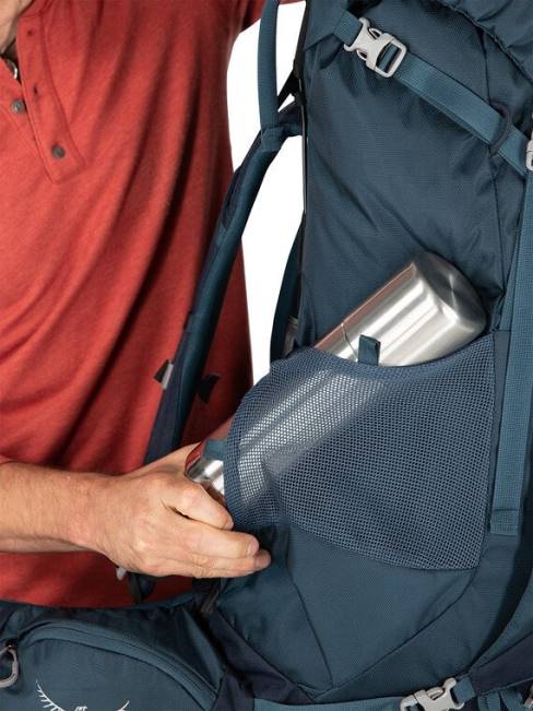 erkekler akso yeşili Osprey volt 65 sırt çantasıyla seyahat 20VZ40