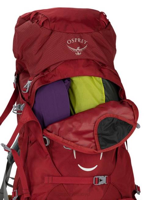 kadınlar siyah Osprey Ariel 65 sırt çantasıyla seyahat 20VZ87