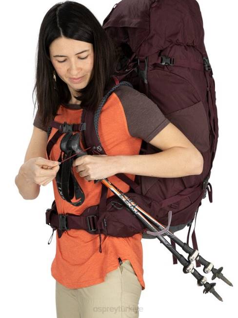 üniseks siyah Osprey Kyte 68 sırt çantasıyla seyahat 20VZ65